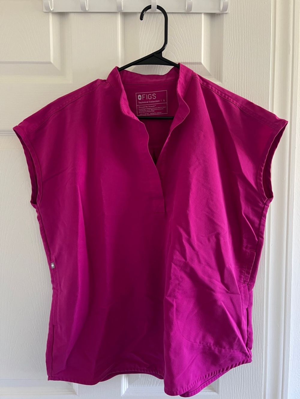 FIGS Women's Fuchsia Split-Neck Scrub Tunic